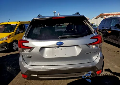 2022 Subaru Forester Limited z USA, uszkodzony, nr VIN JF2SKAPC3NH428485